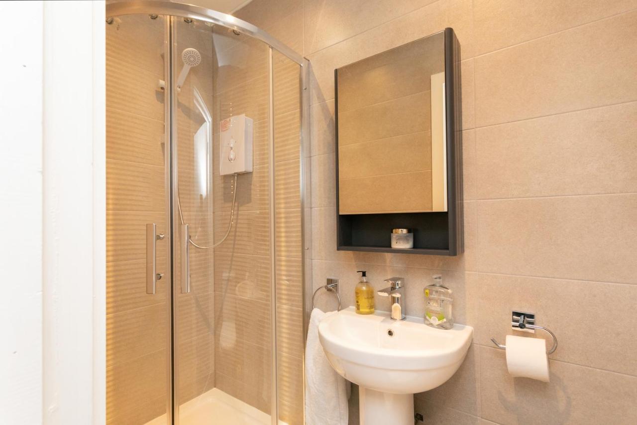 Hoemli Smart City Centre Apartment Leicester Eksteriør billede